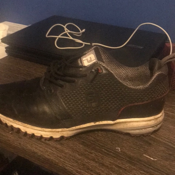 Golf shoes foot joy size 10 - Picture 2 of 4